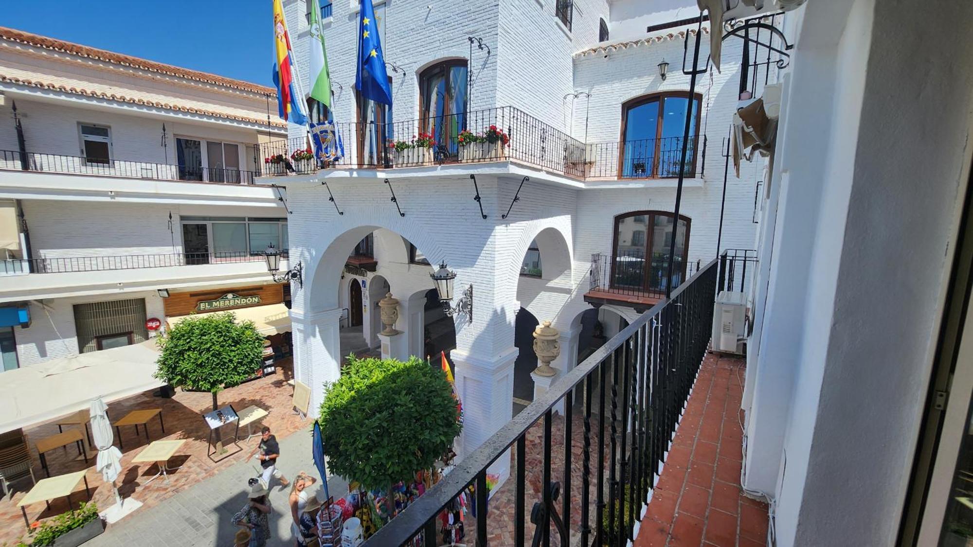 R1357 Balcon De Europa Apartment เนร์คา ภายนอก รูปภาพ